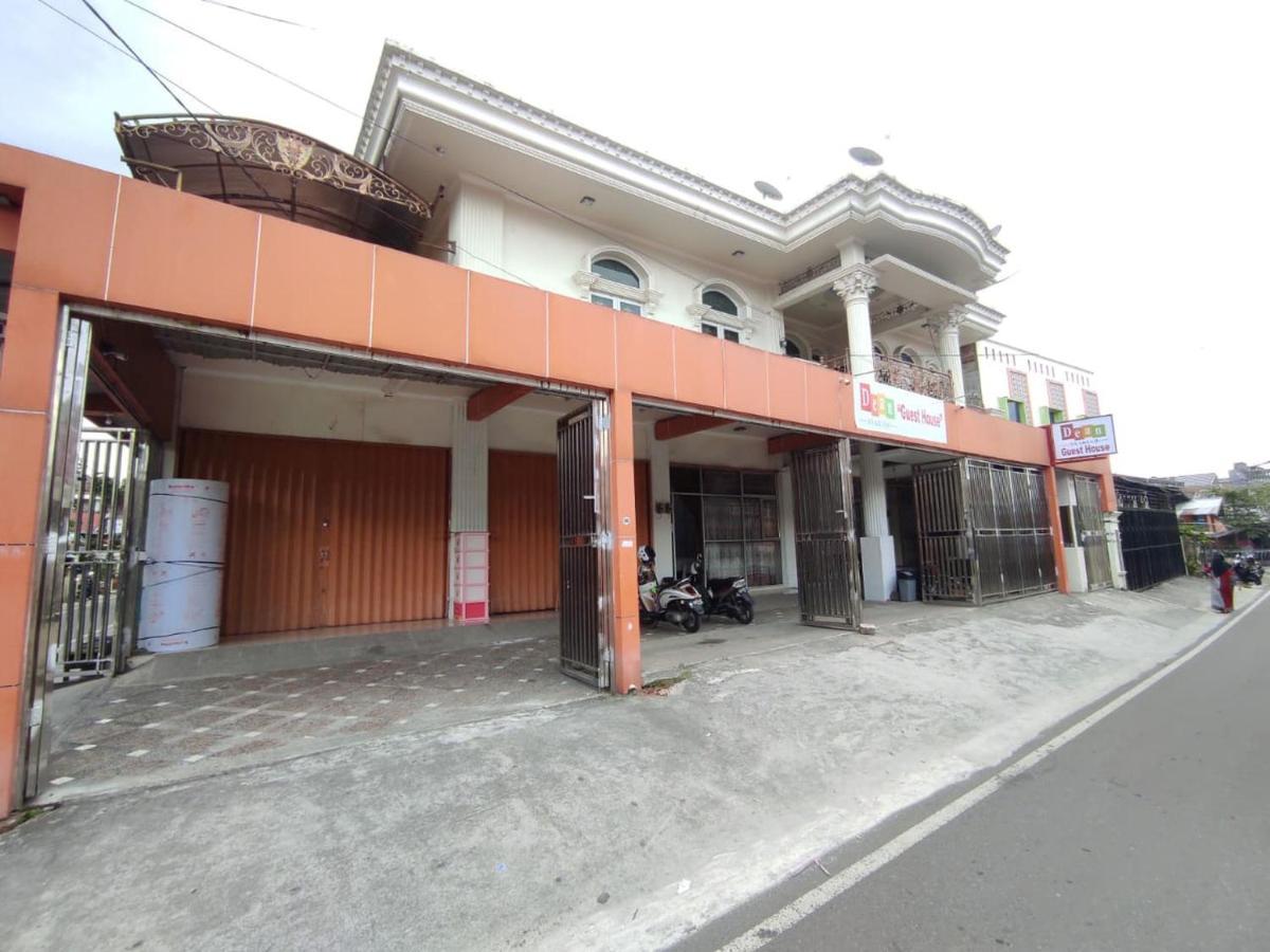 Hotel Reddoorz Syariah Near Pasar Aur Kuning Bukittinggi Exterior foto