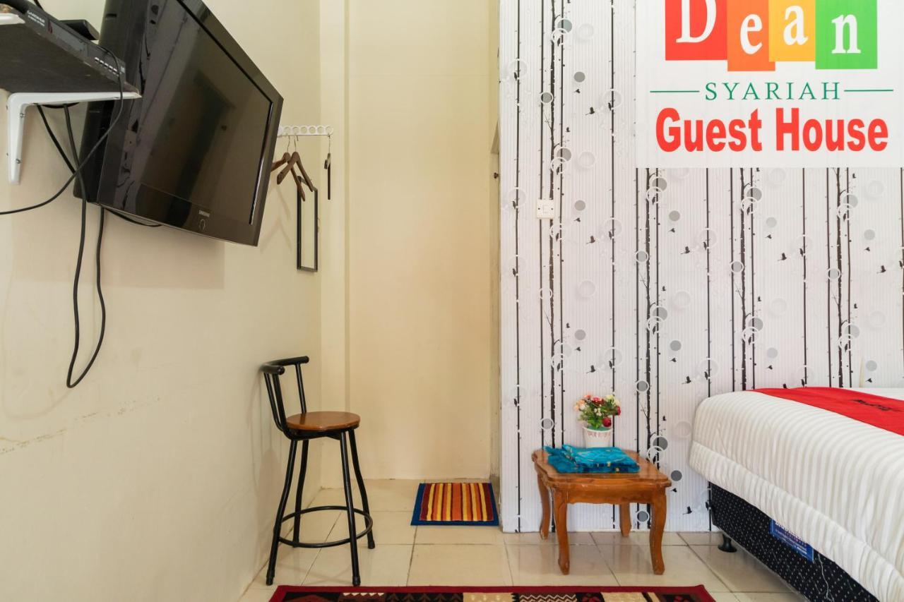 Hotel Reddoorz Syariah Near Pasar Aur Kuning Bukittinggi Exterior foto